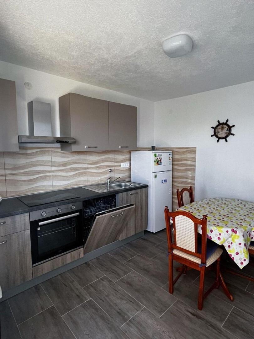 Apartment Dalibor Lukovo Sugarje Luaran gambar
